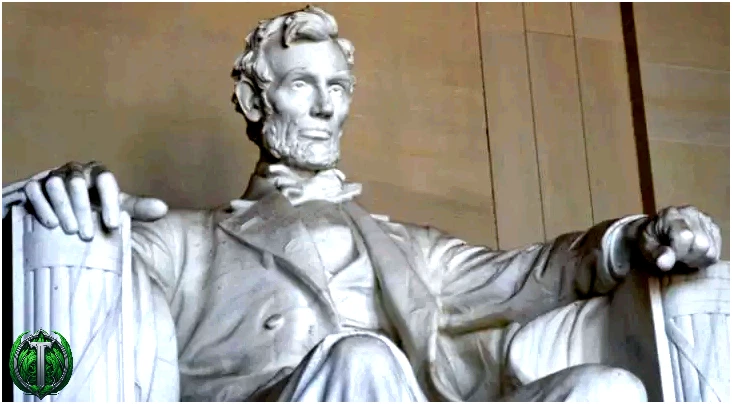 Статуя Авраама Лінкольна