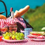 Ідеальний пікнік на природі: що взяти з собою та як його організувати