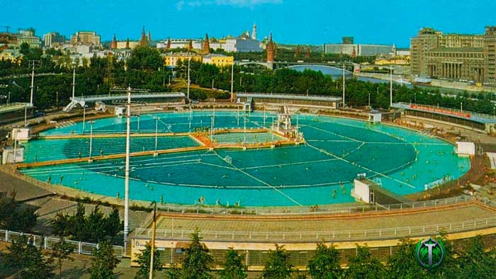 Головний басейн замість головного храму: Історія зниклого московського басейну