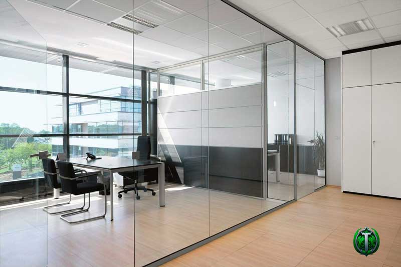 Скляні перегородки для дому та офісу: Ідеальний баланс стилю та функціональності
