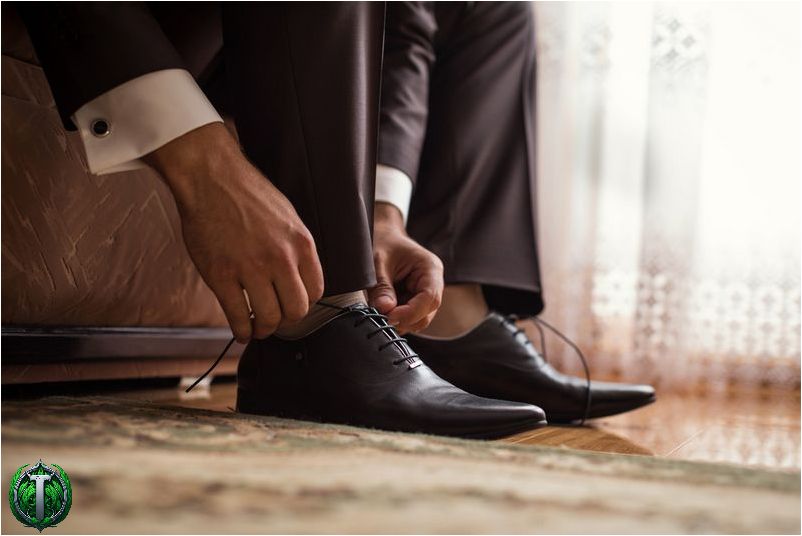 Чорні туфлі Lancerto під лупою – елегантне чоловіче взуття
