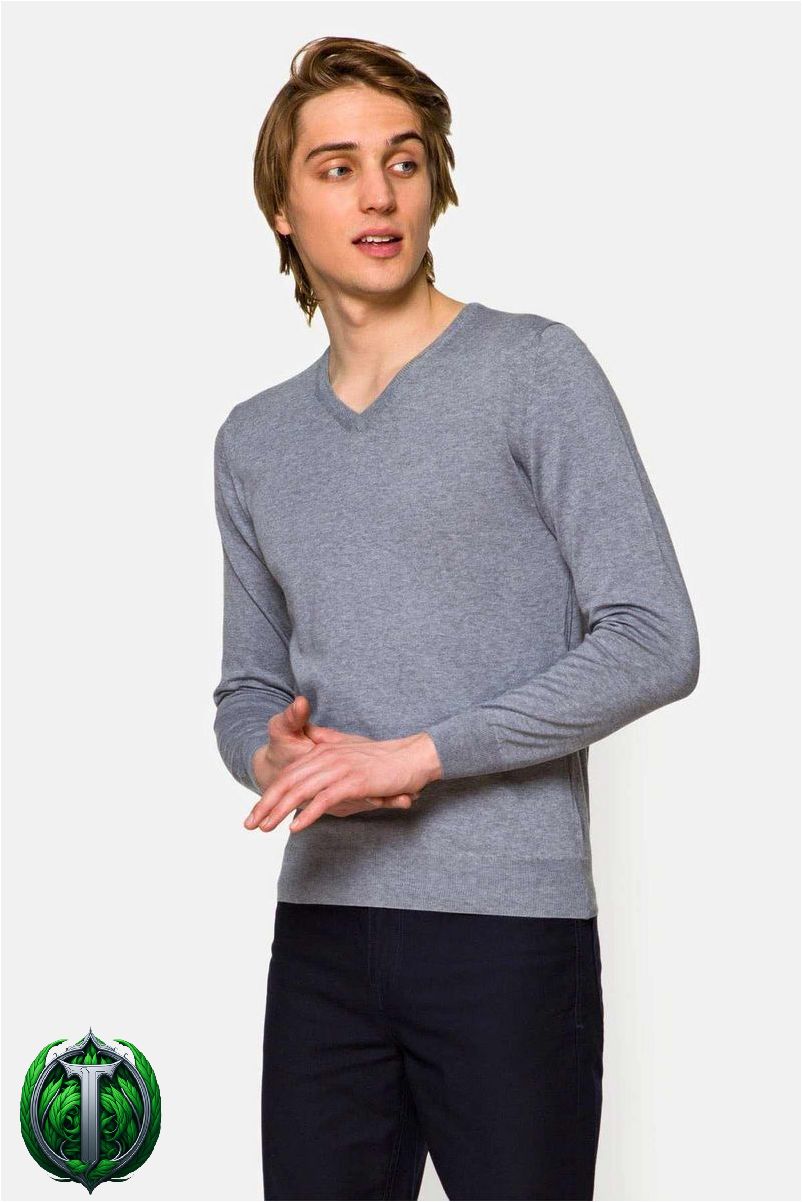 светр з V-подібним вирізом-1