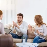 Як сімейний психолог допомагає покращити стосунки в парі?