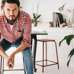 Сидячая работа вызывает геморрой