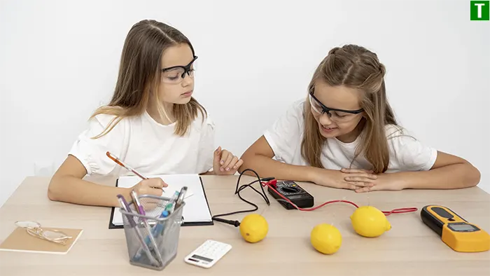 Лабораторне обладнання для кабінету біології Комплект мікроскопів та лабораторного обладнання для шкільного кабінету біології