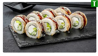 Філадельфія з вугрем — рол із копченим вугром, авокадо, крем-сиром Філадельфія та соусом Унагі, Суші Майстер Дніпро